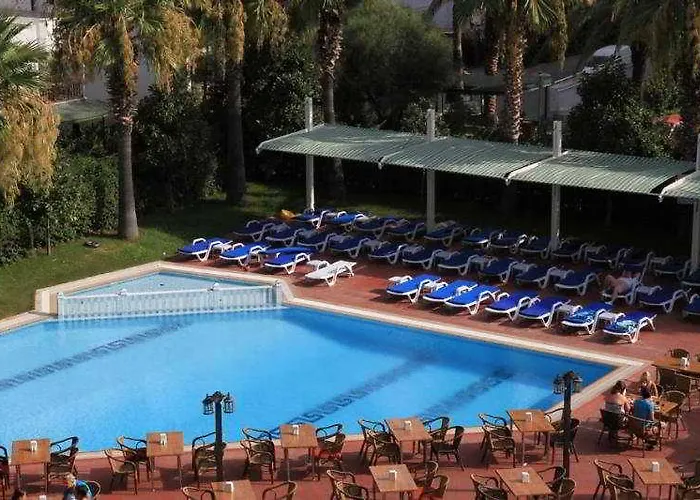 ホテル (adults Only) 4*